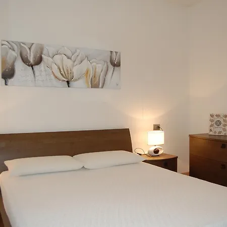 Casa Rafflesia Apartman Colico